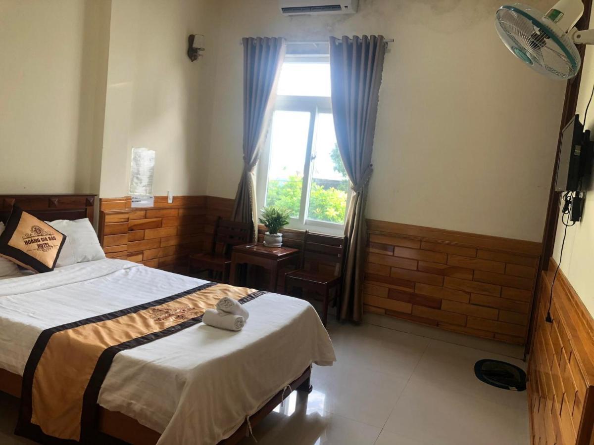 Hoàng Gia Bảo Hotel Kon Tum Esterno foto