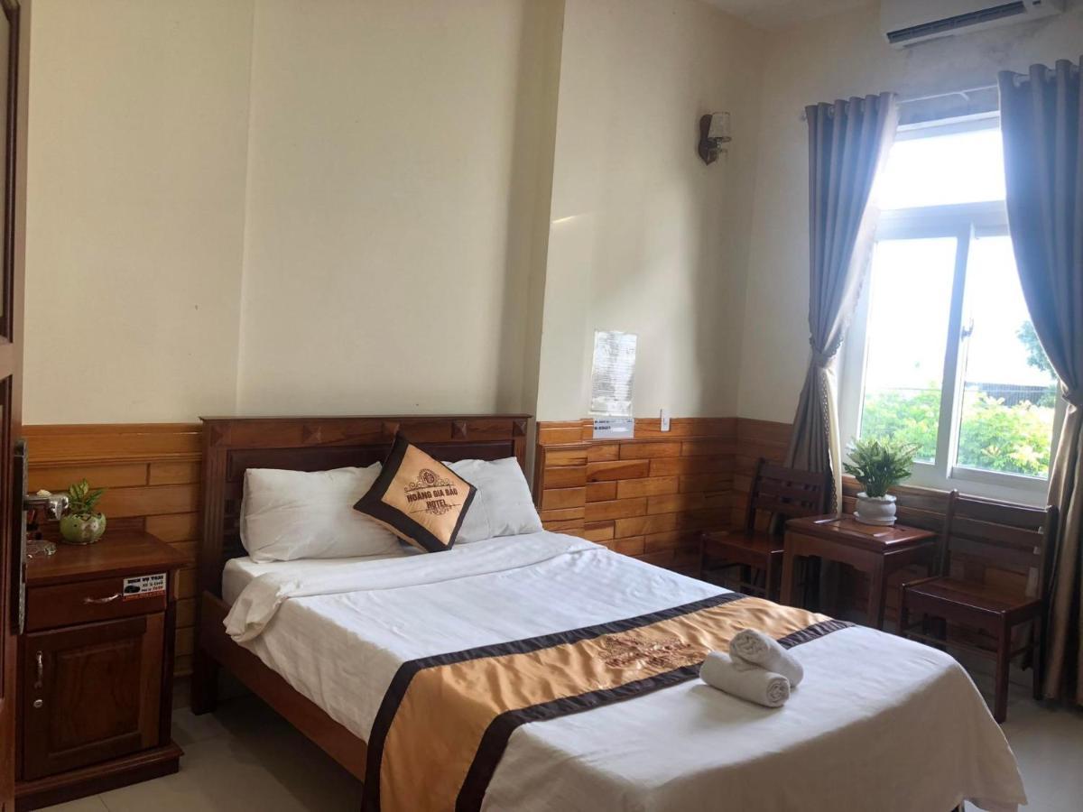 Hoàng Gia Bảo Hotel Kon Tum Esterno foto